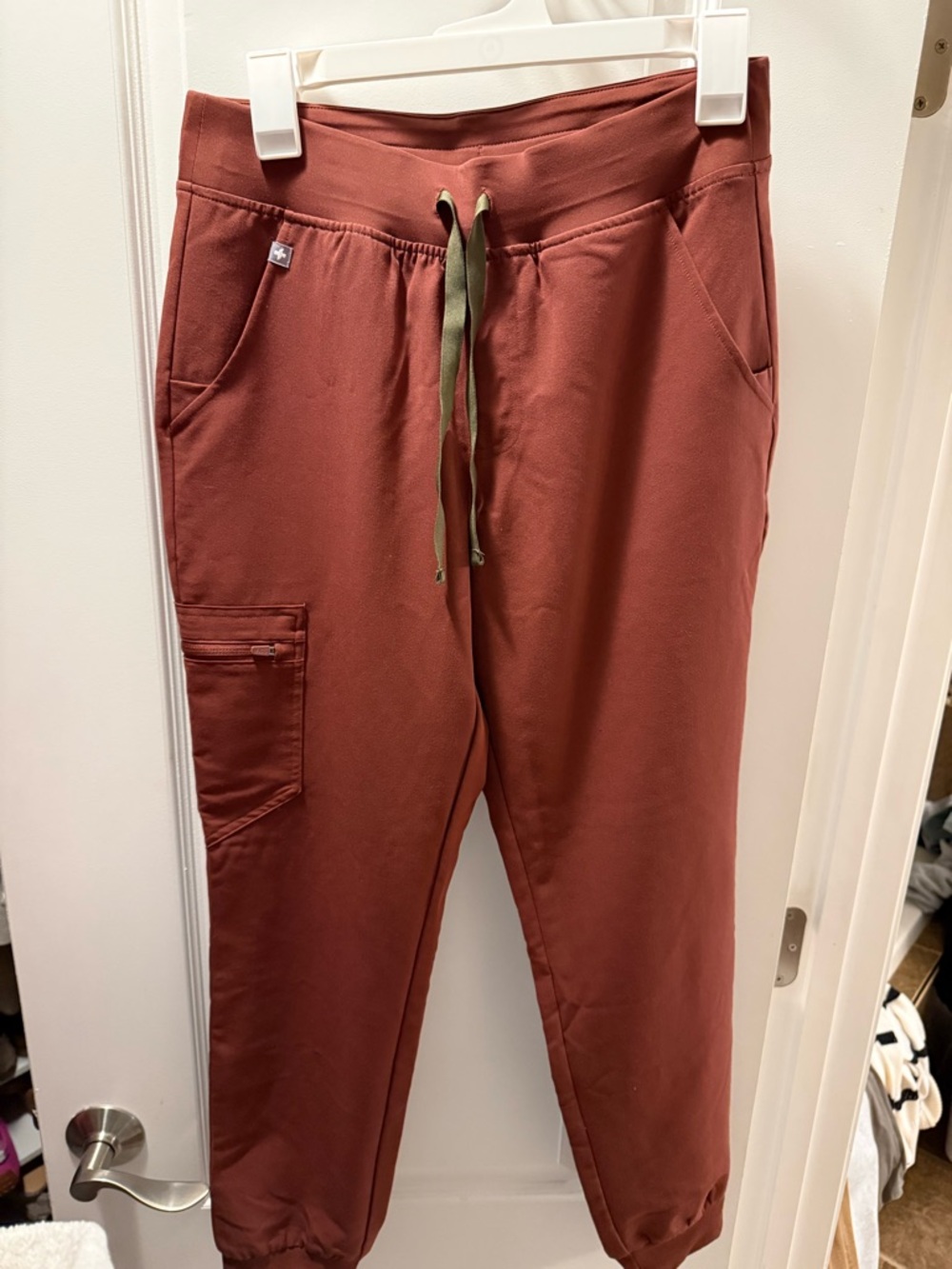 FIGS scrubs women’s Zamora jogger